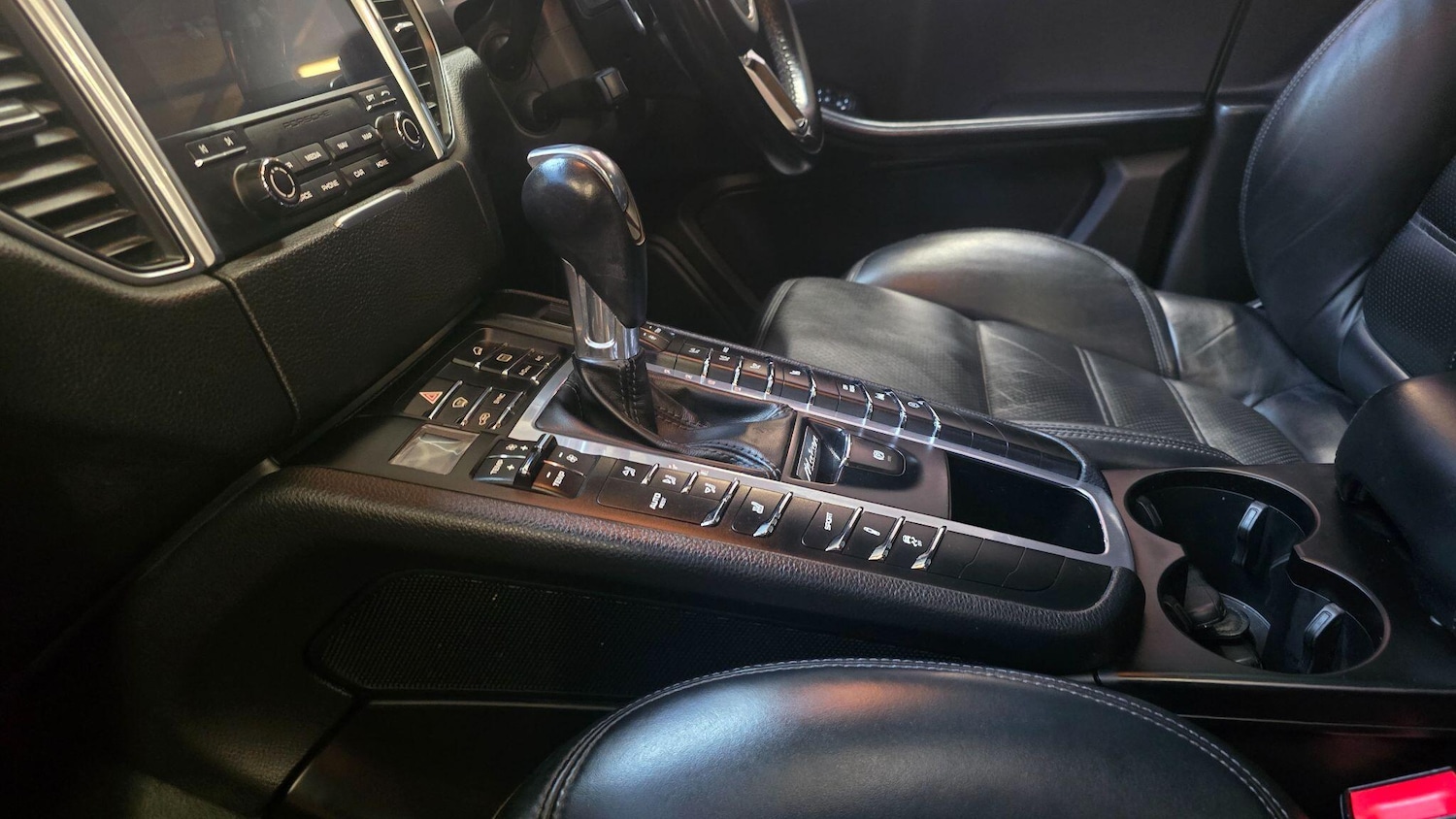 Used Porsche Macan 2018 for sale - 77386496: Photo 10