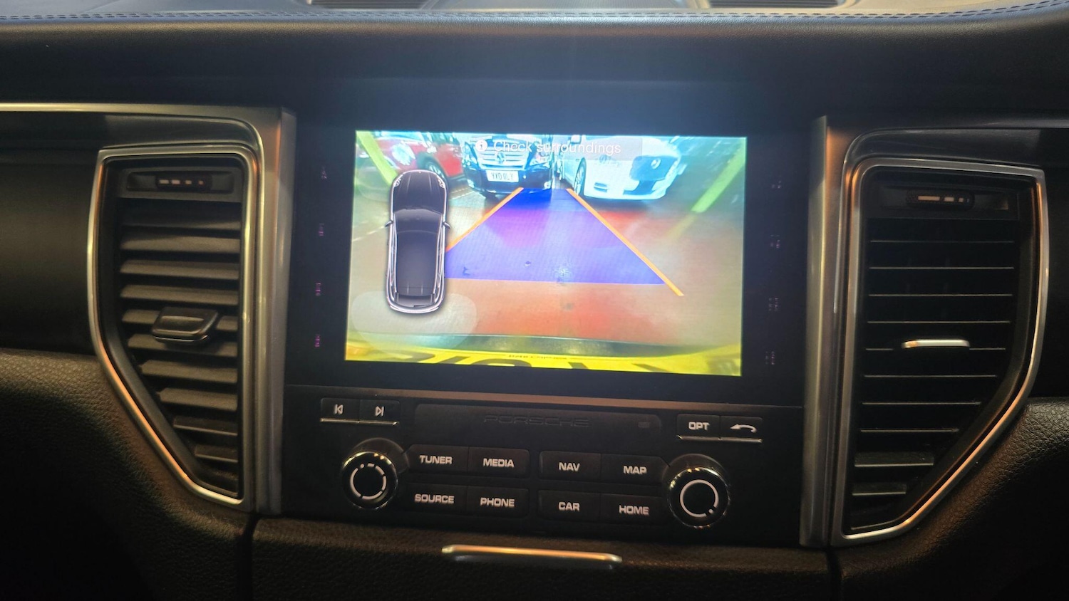 Used Porsche Macan 2018 for sale - 77386496: Photo 11