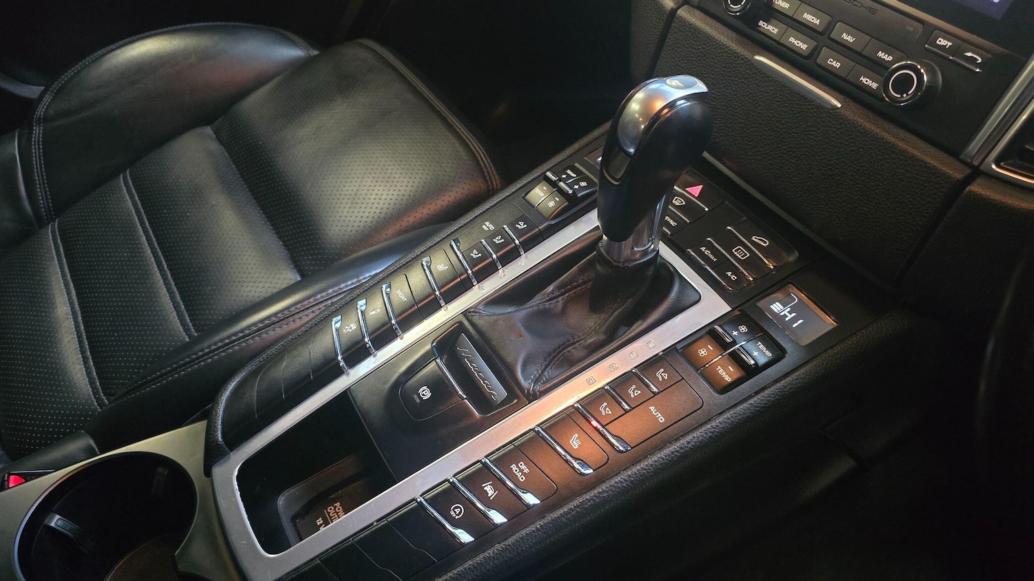 Used Porsche Macan 2018 for sale - 77386496: Photo 16