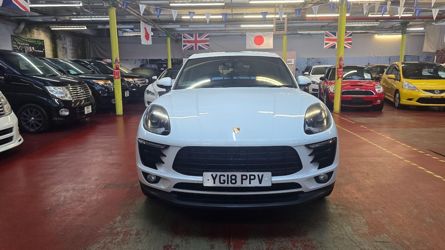 Used Porsche Macan 2018 for sale - 77386496: Photo 2