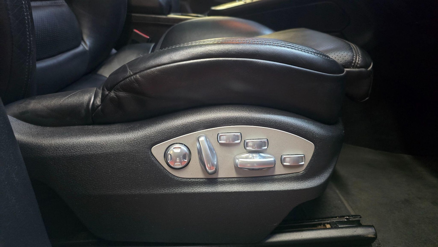 Used Porsche Macan 2018 for sale - 77386496: Photo 23