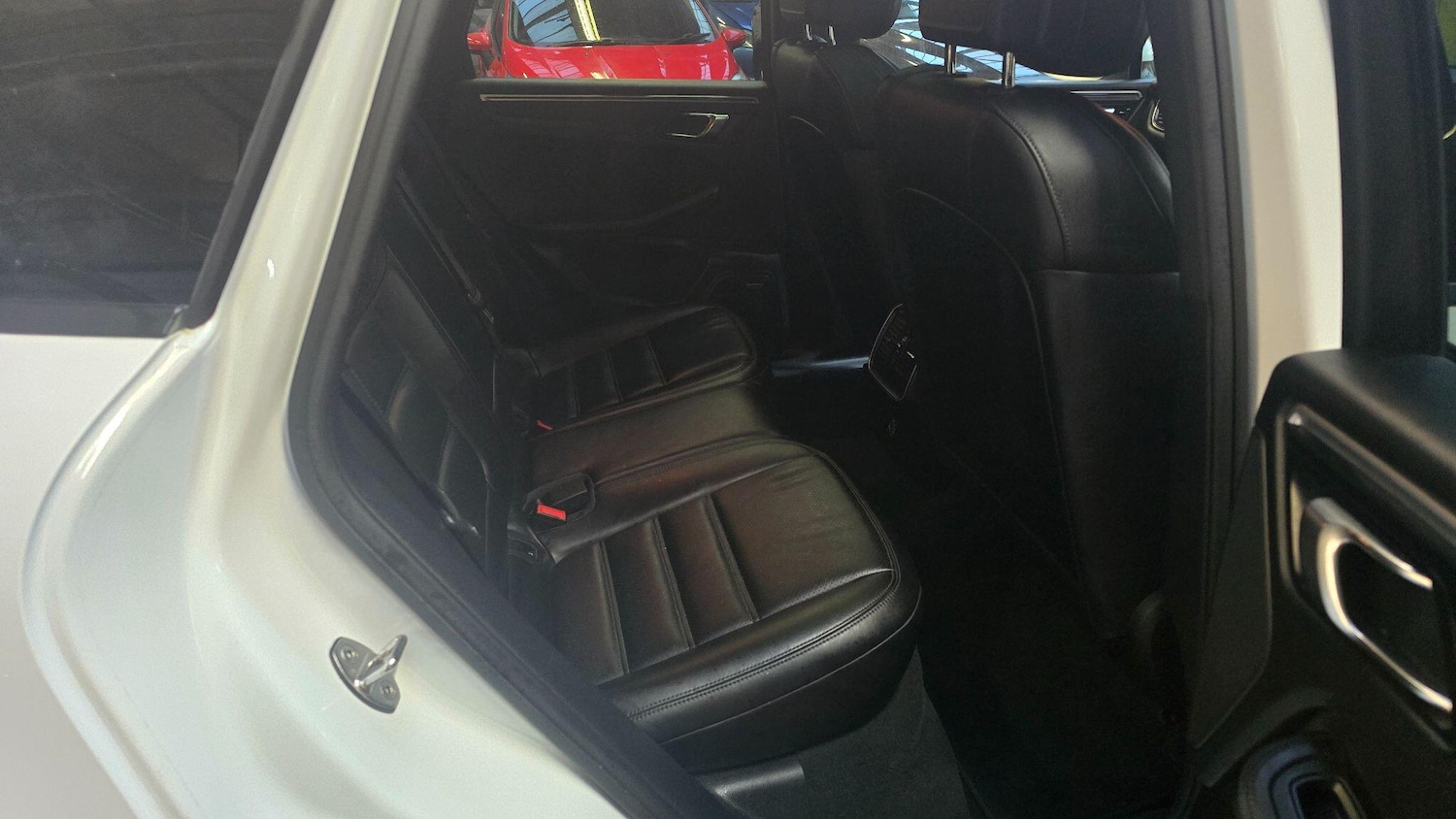 Used Porsche Macan 2018 for sale - 77386496: Photo 25