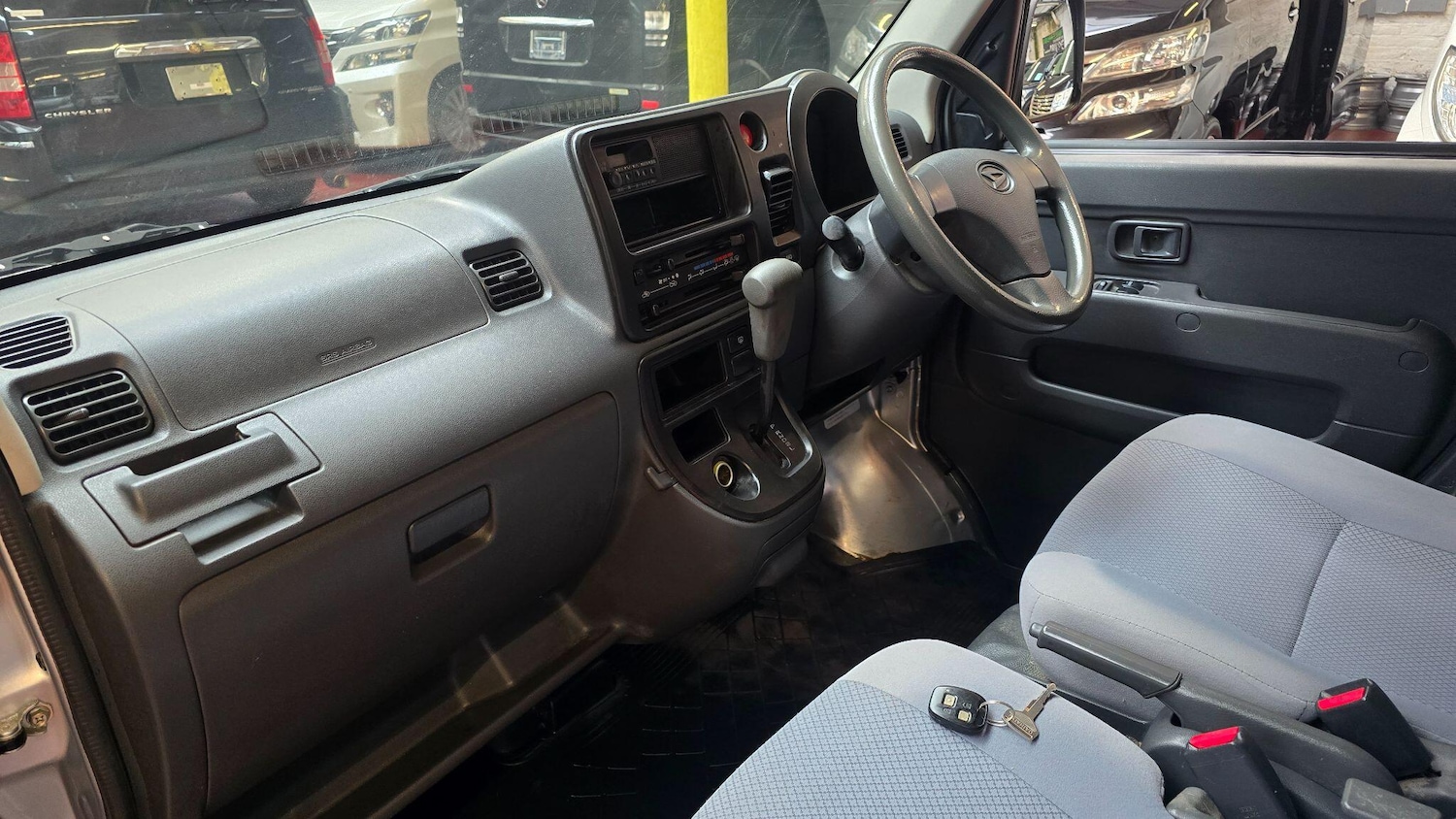 Used Daihatsu Hijet for sale - 77396235: Photo 11