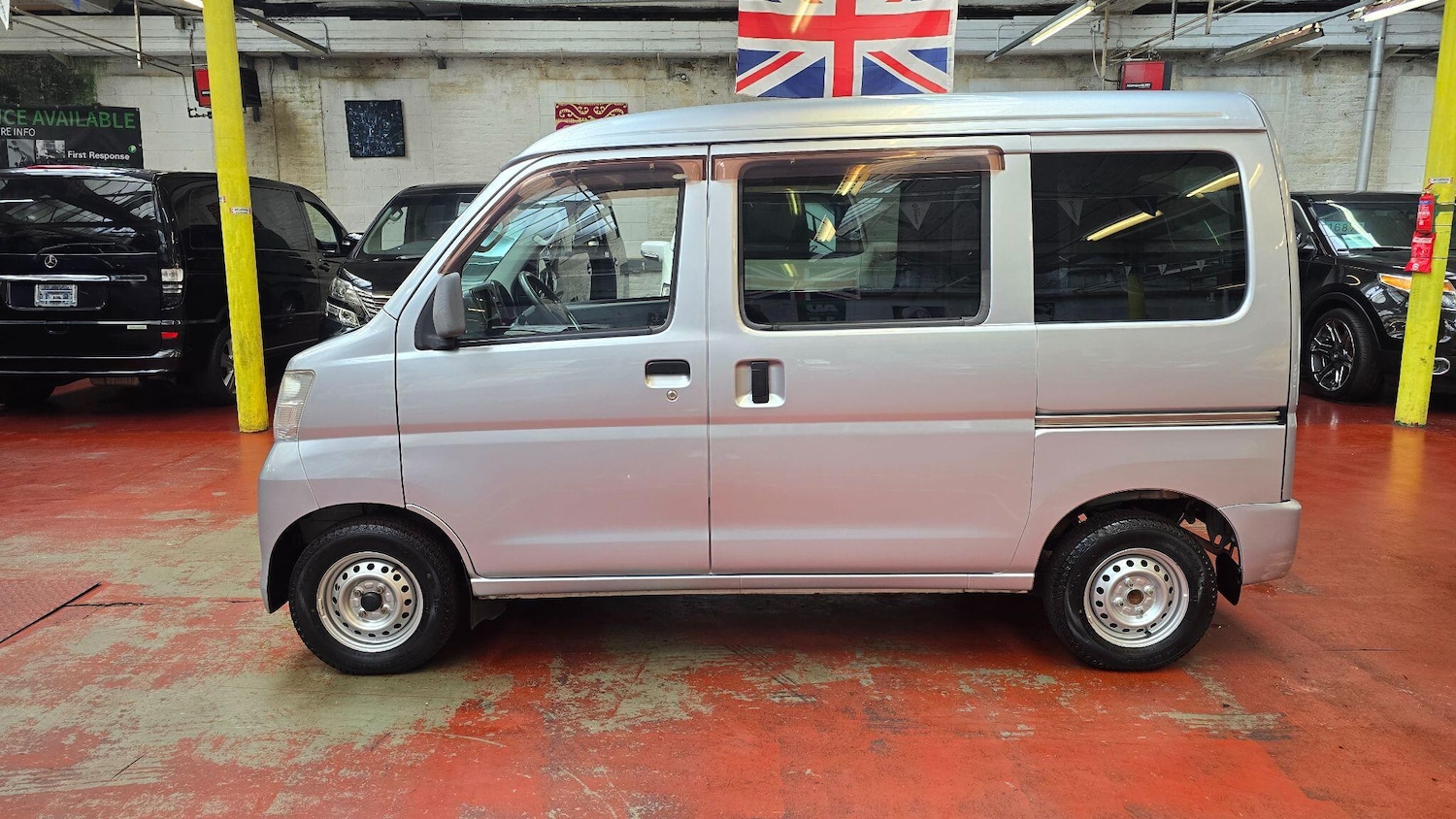 Used Daihatsu Hijet for sale - 77396235: Photo 26