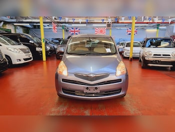 Used Toyota Yaris Verso 2010 for sale - 76995129: Photo