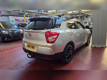 Used Ssangyong Tivoli 2017 for sale - 77957737: Photo