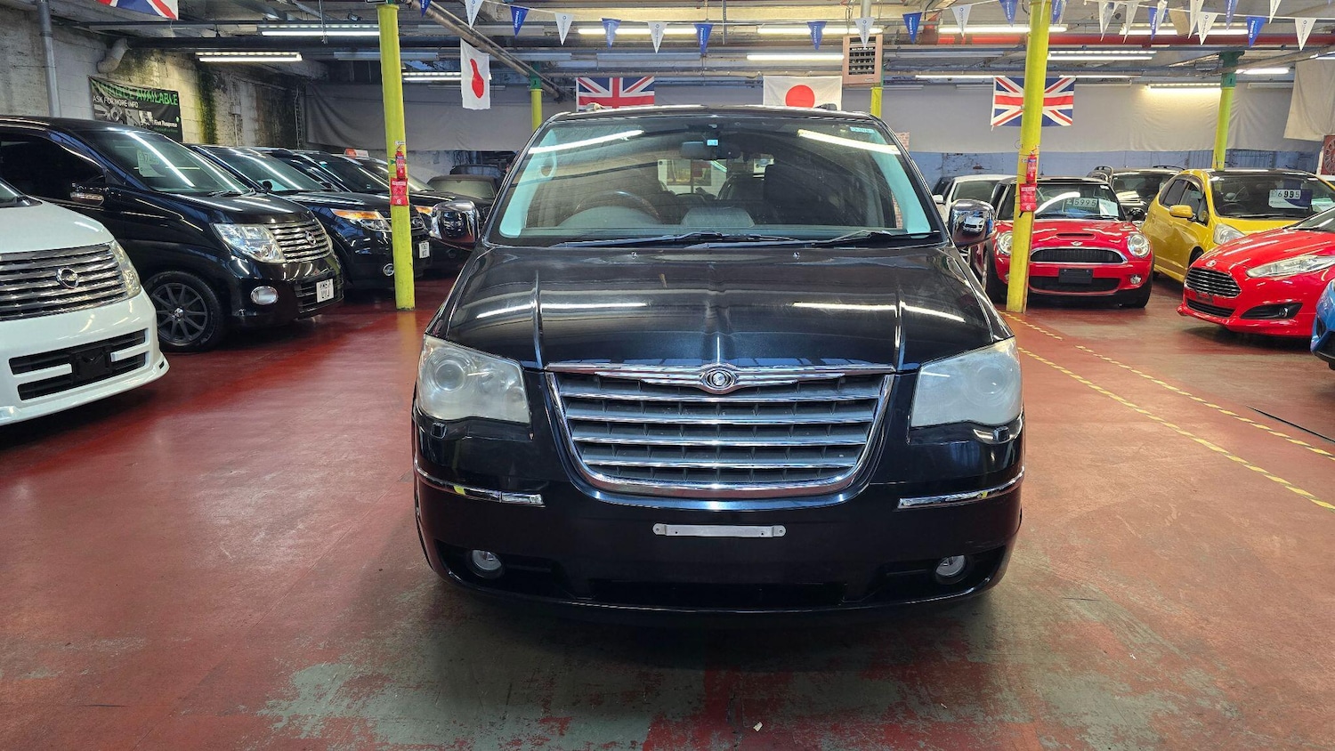 Used Chrysler Grand Voyager for sale - 77808745: Photo 2