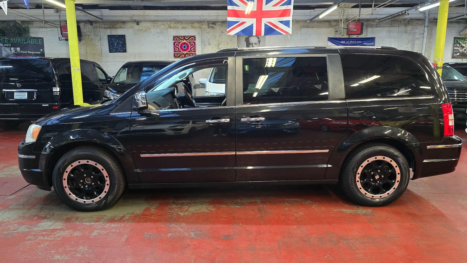 Used Chrysler Grand Voyager for sale - 77808745: Photo 41