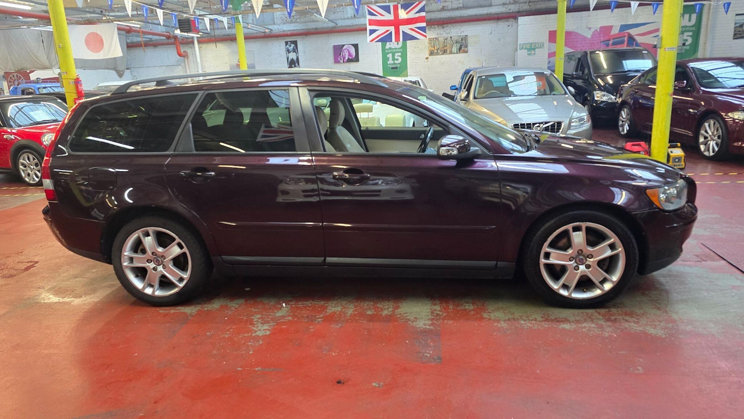 Used Volvo V50 2006 for sale - 76994088: Photo 21