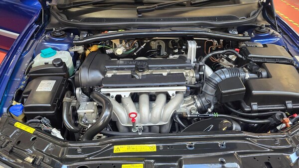 Used Volvo V70 for sale - 75153339: Photo 25