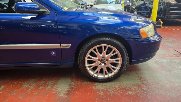 Used Volvo V70 for sale - 75153339: Photo 31