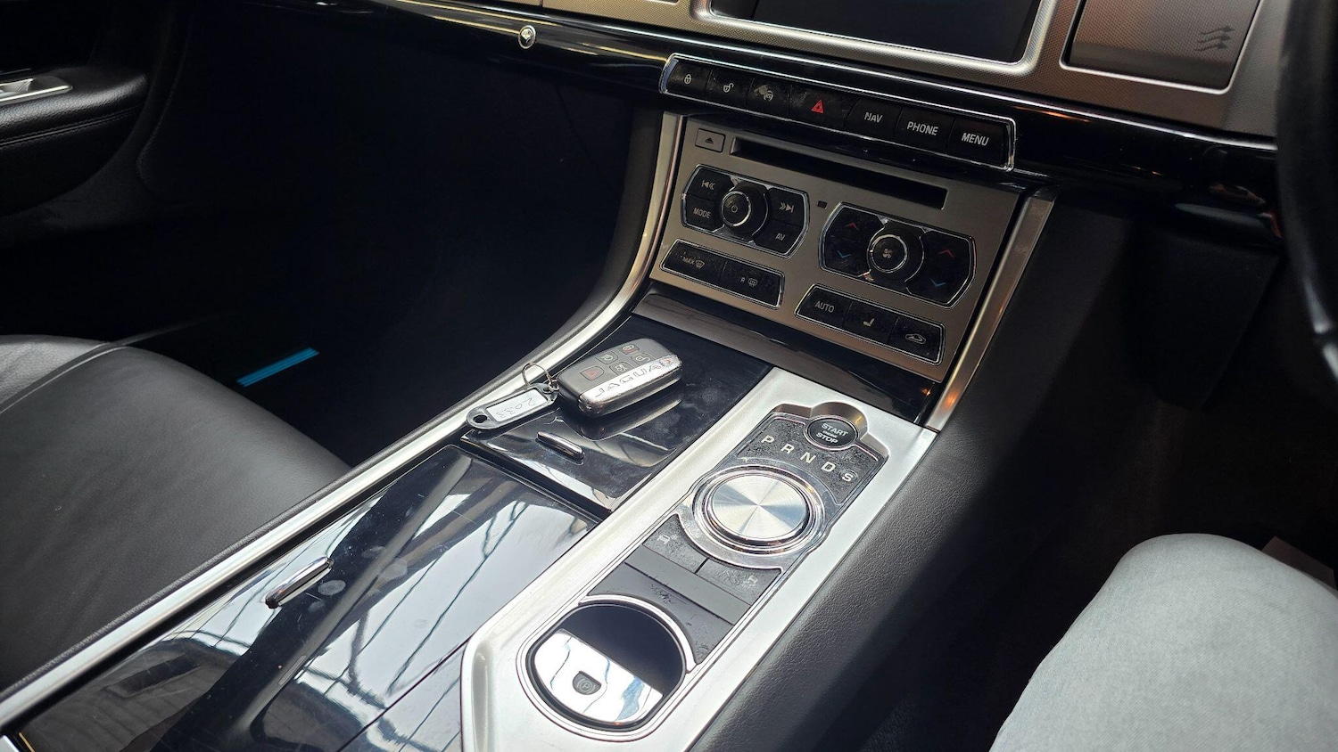 Used Jaguar XF 2025 for sale - 76988965: Photo 11