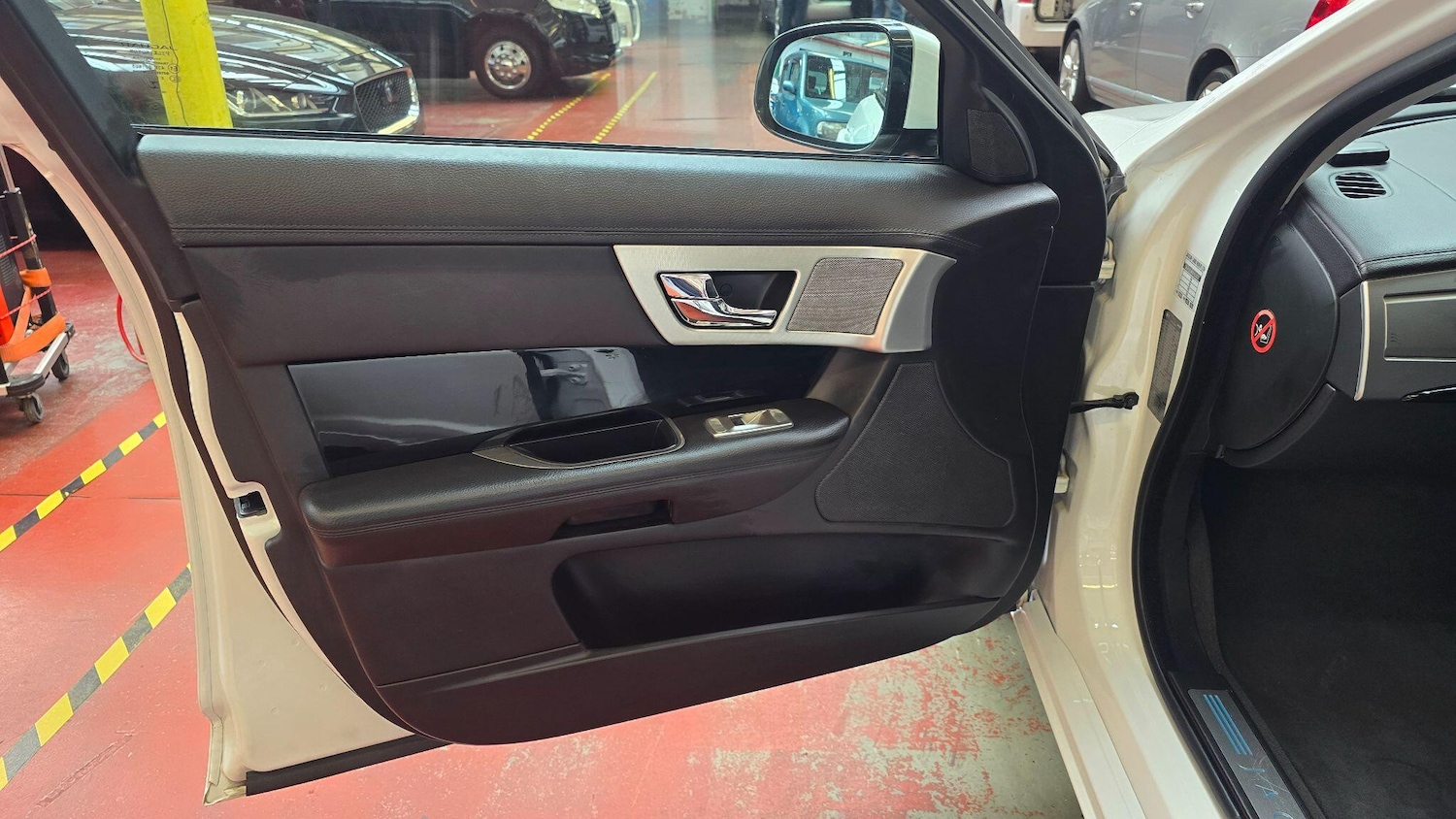 Used Jaguar XF 2025 for sale - 76988965: Photo 21