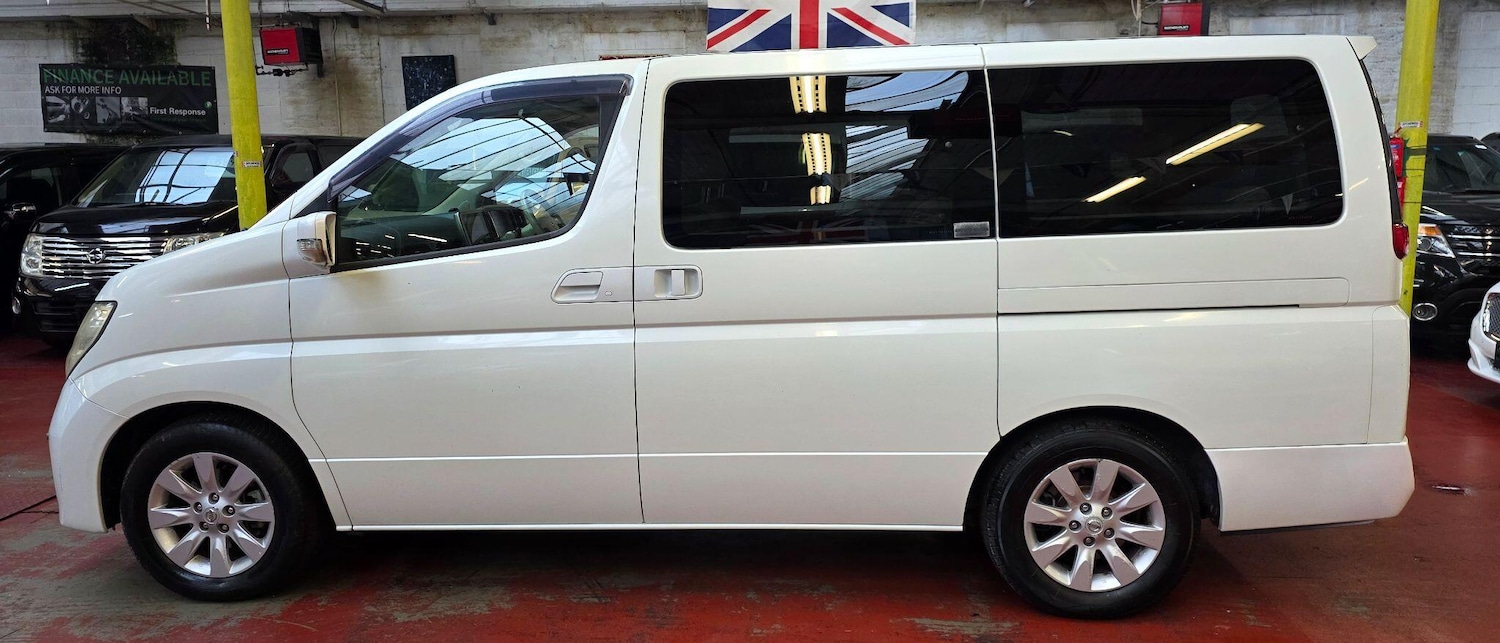 Used Nissan Elgrand 2018 for sale - 76936475: Photo 8