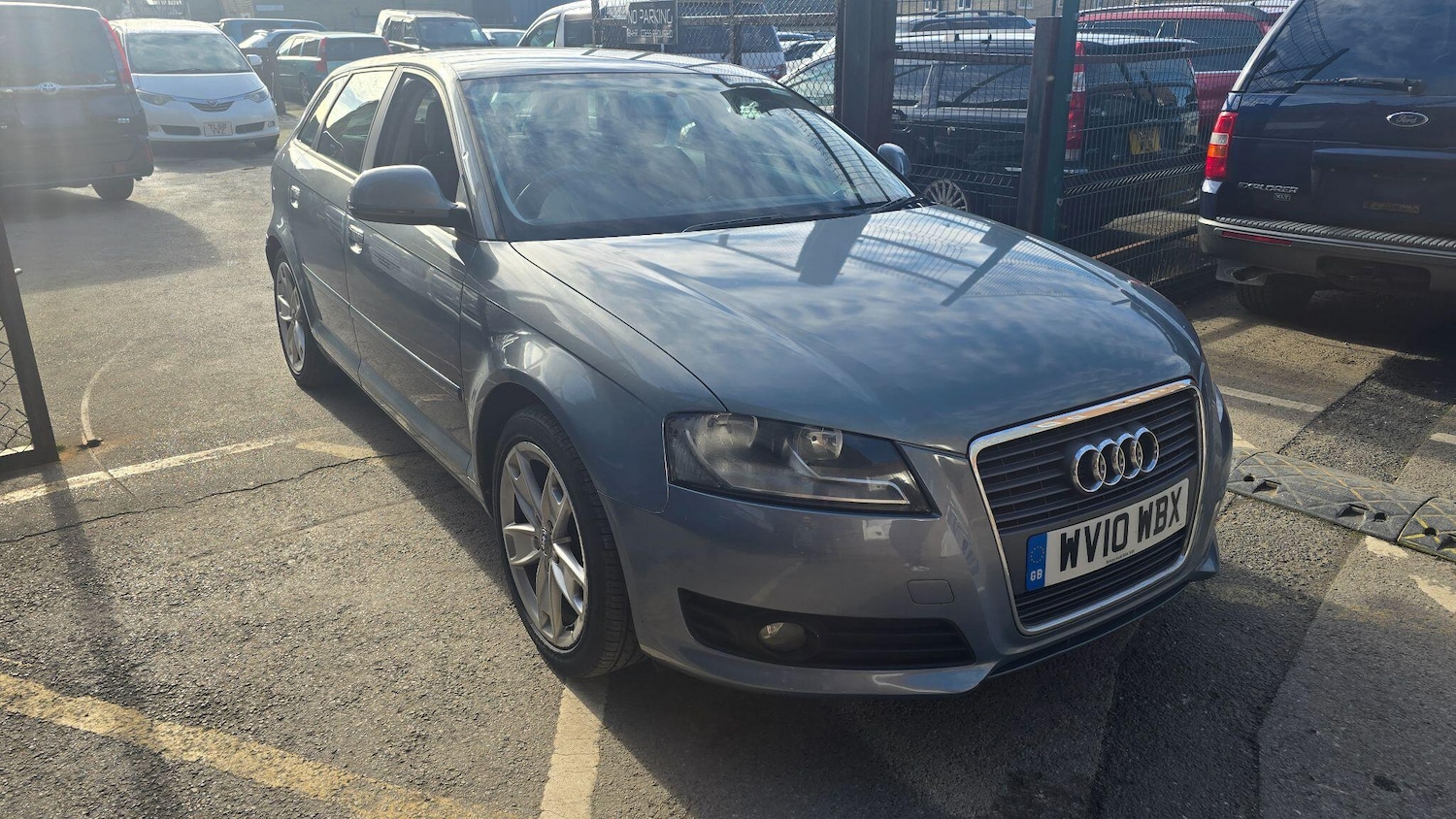 Used Audi A3 2010 for sale - 77737435: Photo 2