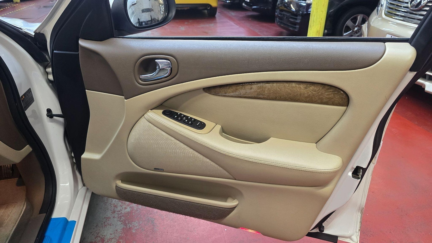 Used Jaguar S-Type 2025 for sale - 76987924: Photo 31