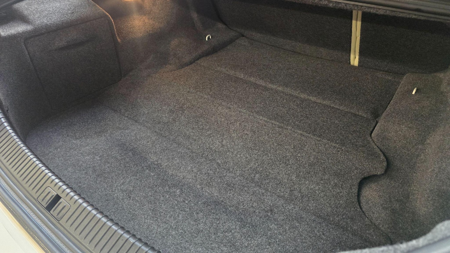 Used Jaguar S-Type 2025 for sale - 76987924: Photo 34