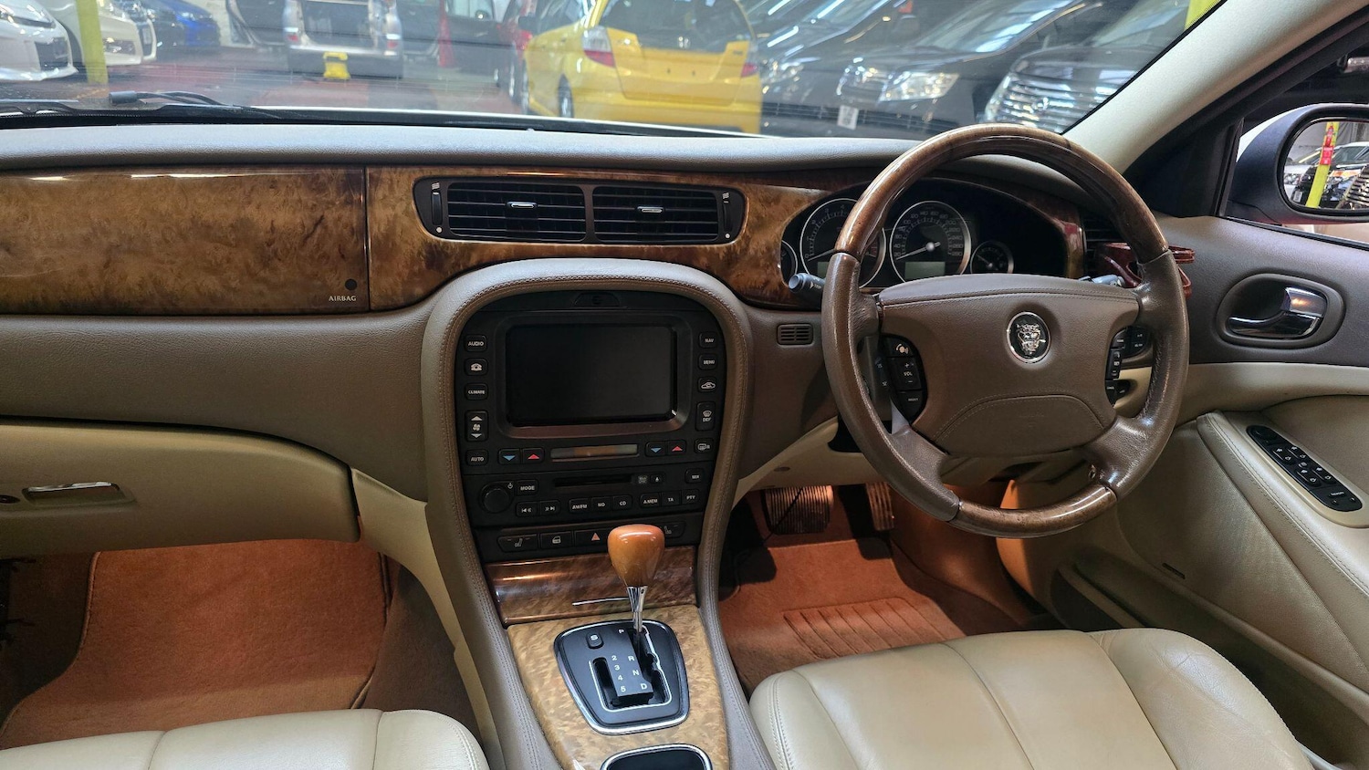 Used Jaguar S-Type 2025 for sale - 76987924: Photo 4