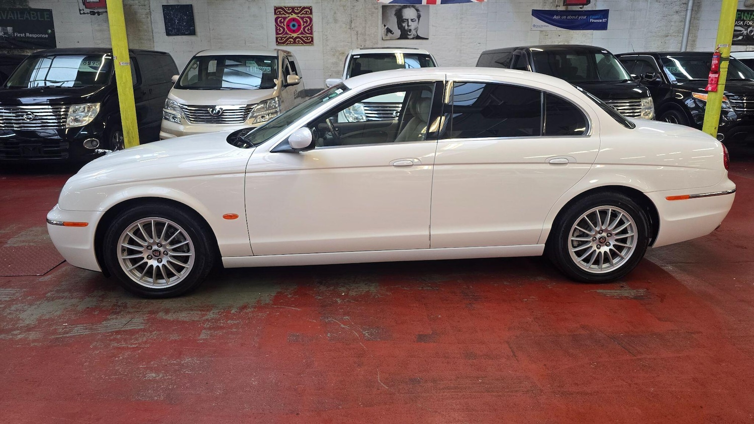 Used Jaguar S-Type 2025 for sale - 76987924: Photo 40
