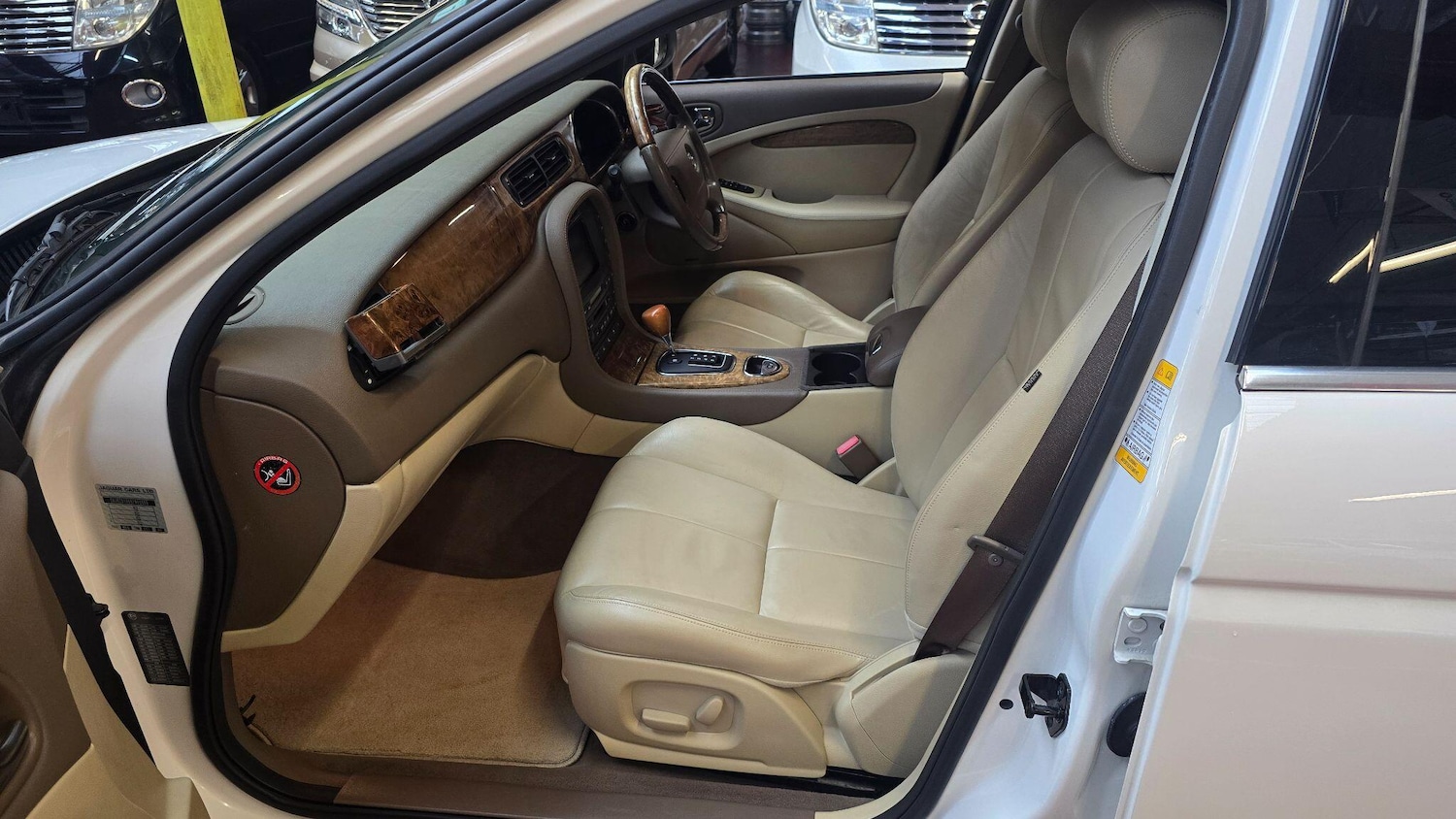 Used Jaguar S-Type 2025 for sale - 76987924: Photo 5