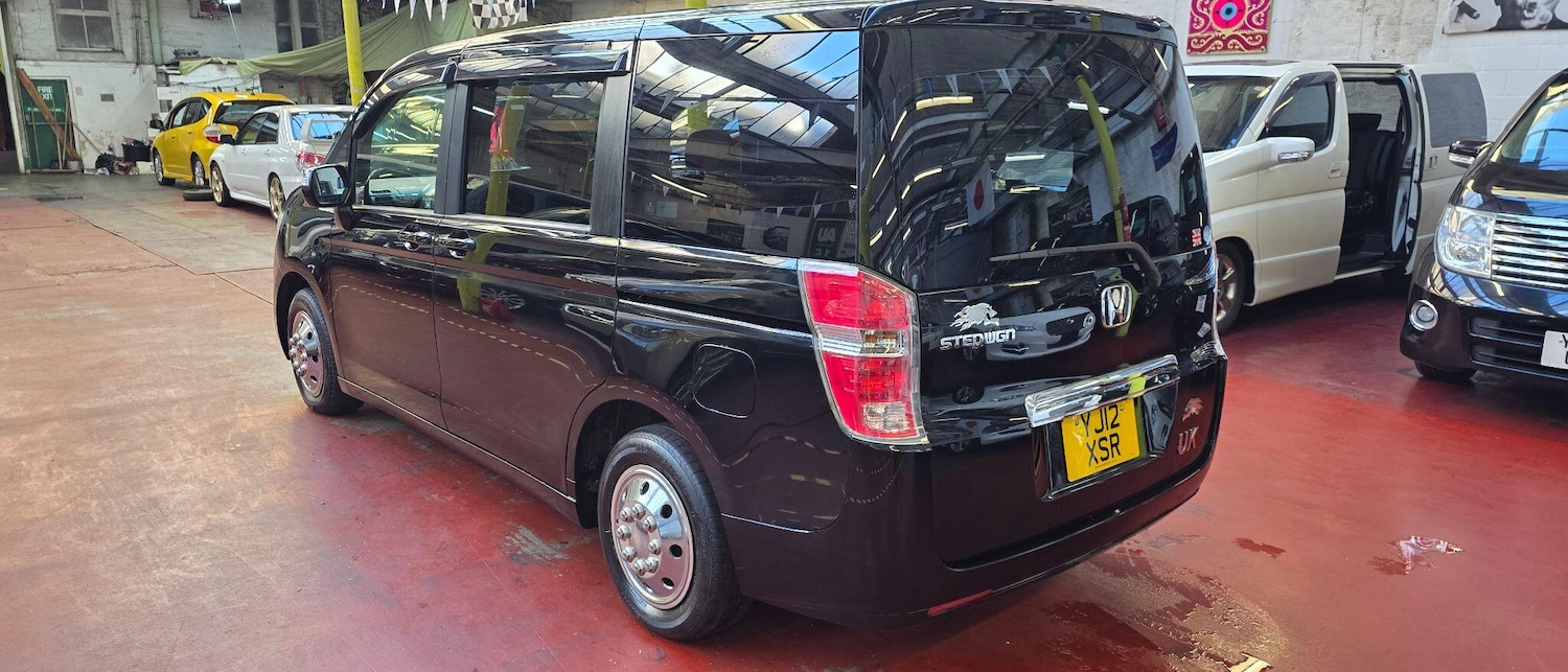 Used Honda Stepwagon 2023 for sale - 77852886: Photo 15