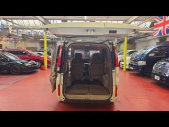 Used Honda Stepwagon 2015 for sale - 73151109: Photo