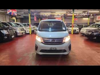 Used Honda Stepwagon 2015 for sale - 73151109: Photo