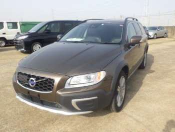 (16) - XC70 T-5 CLASSIC AWD 5-Door