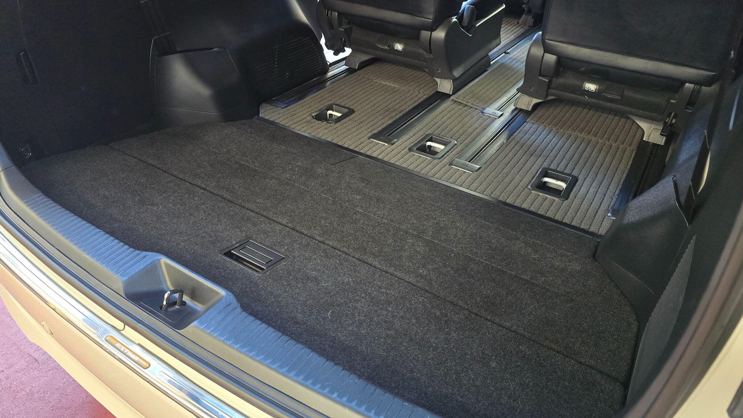 Used Toyota Estima for sale - 75609463: Photo 17