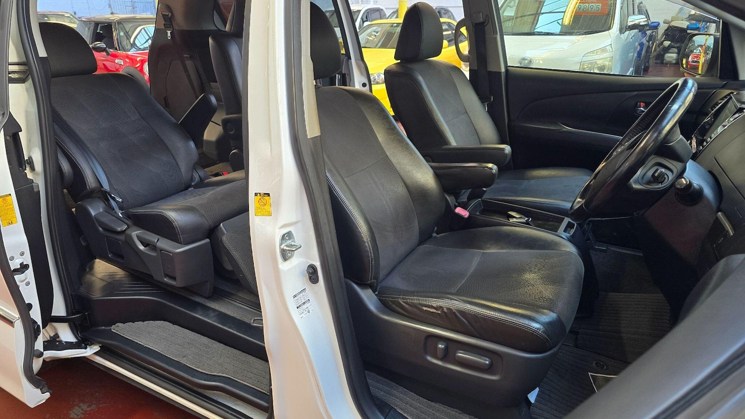 Used Toyota Estima for sale - 75609463: Photo 6