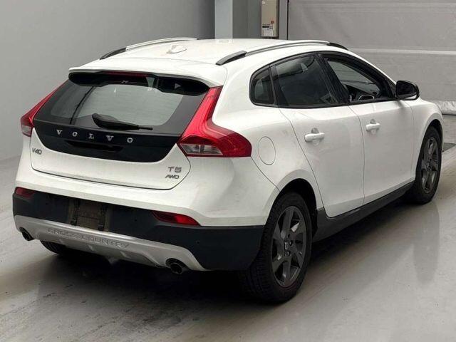 Used Volvo V40 Cross Country for sale - 77633785: Photo 2
