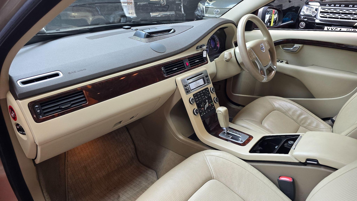 Used Volvo V70 for sale - 76214899: Photo 13