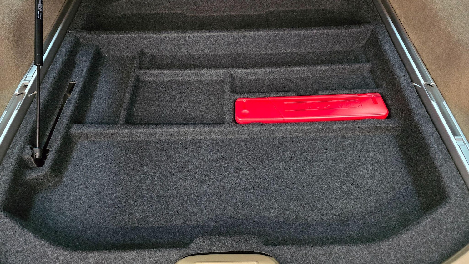 Used Volvo V70 for sale - 76214899: Photo 21