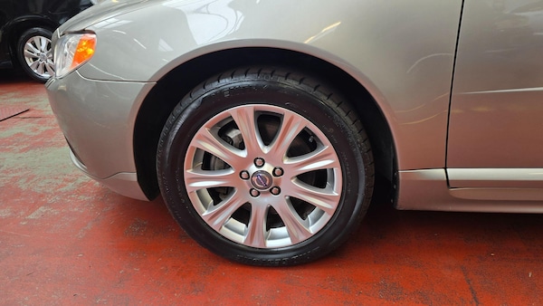 Used Volvo V70 for sale - 76214899: Photo 40