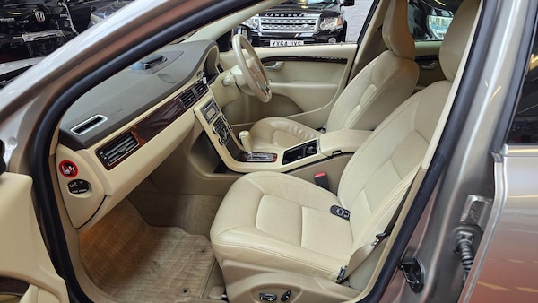 Used Volvo V70 for sale - 76214899: Photo 5
