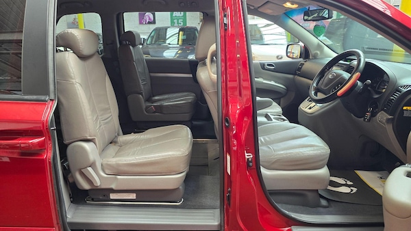 Used Kia Sedona 2011 for sale - 75388453: Photo 11