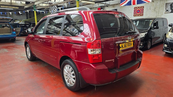 Used Kia Sedona 2011 for sale - 75388453: Photo 26