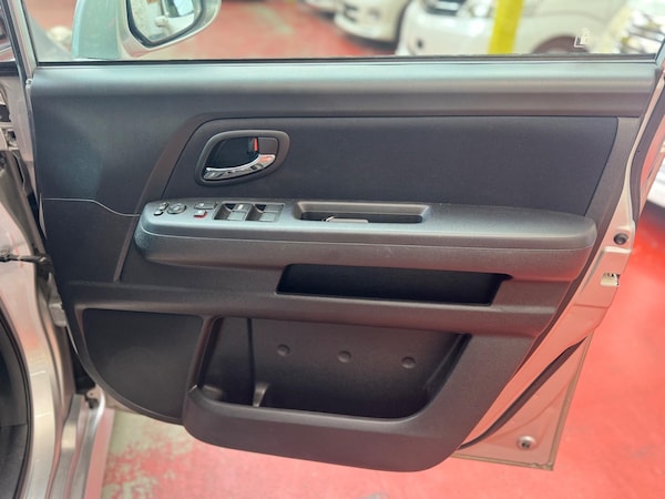 Used Honda Stepwagon 2008 for sale - 74935500: Photo 10