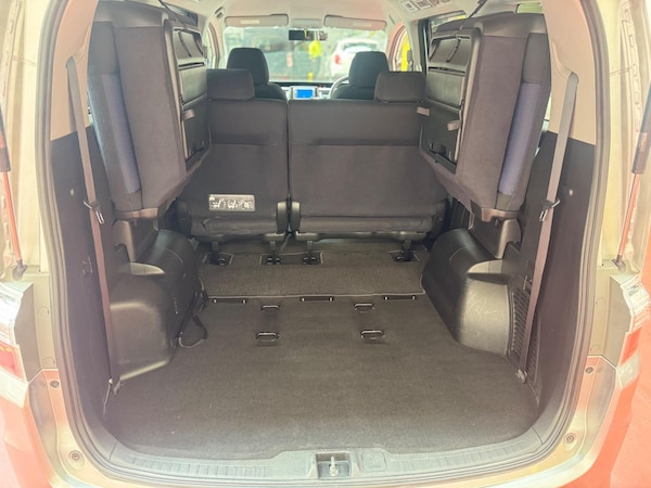 Used Honda Stepwagon 2008 for sale - 74935500: Photo 29