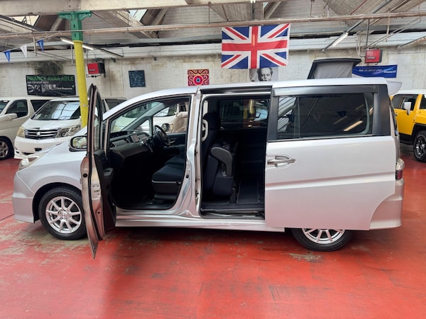Used Honda Stepwagon 2008 for sale - 74935500: Photo 34