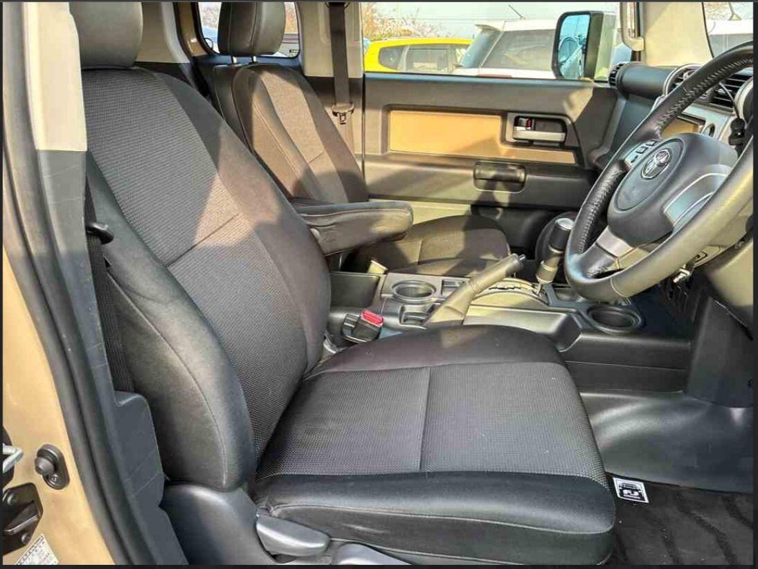 Used Toyota FJ Cruiser for sale - 78100171: Photo 5