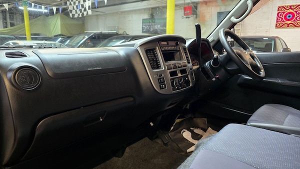 Used Nissan Elgrand for sale - 76152518: Photo 11