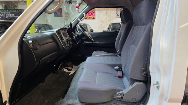Used Nissan Elgrand for sale - 76152518: Photo 12