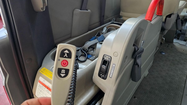 Used Nissan Elgrand for sale - 76152518: Photo 19