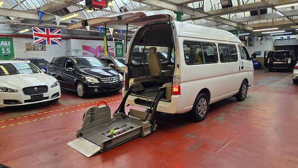 Used Nissan Elgrand for sale - 76152518: Photo 1