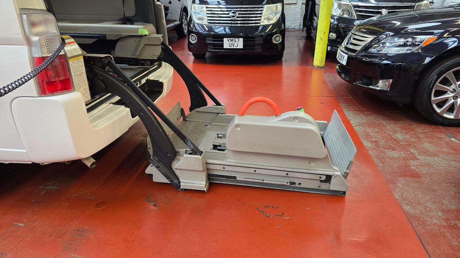 Used Nissan Elgrand for sale - 76152518: Photo 20