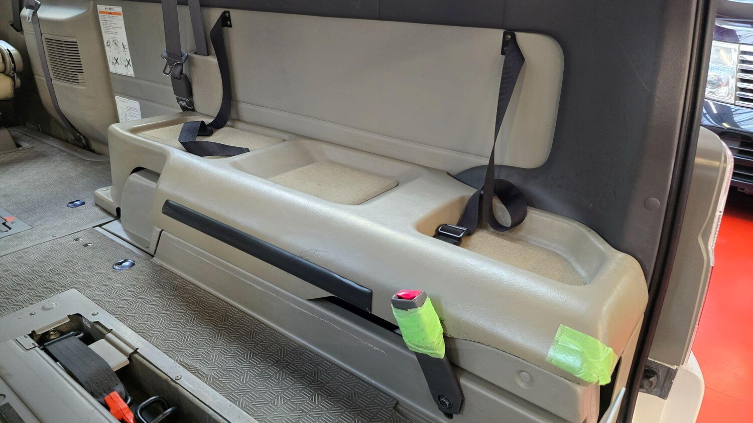 Used Nissan Elgrand for sale - 76152518: Photo 21