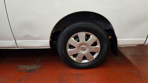 Used Nissan Elgrand for sale - 76152518: Photo 35