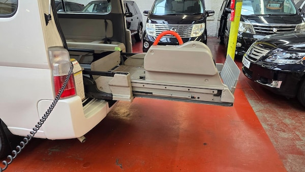 Used Nissan Elgrand for sale - 76152518: Photo 7