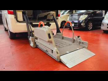 Used Nissan Elgrand 2013 for sale - 73336368: Photo